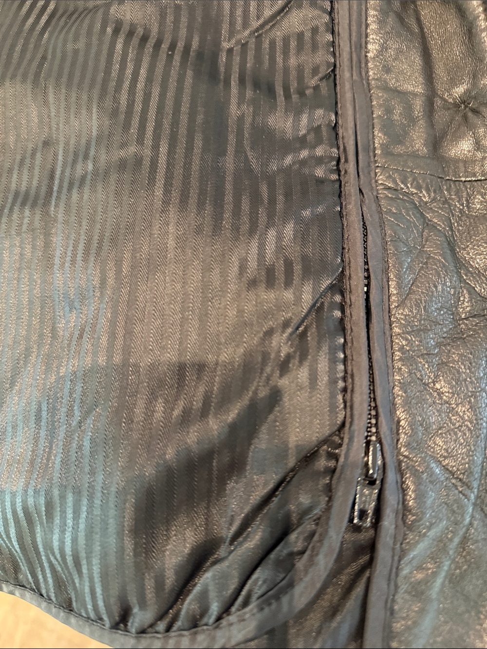 Danier | Leather Belted Coat - Picture 9 of 10